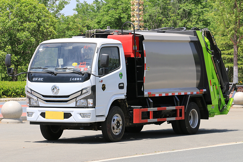 國(guó)六小多利卡 6方 壓縮垃圾車